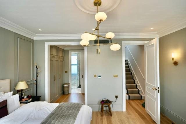 Bedroom refit with fitted wardrobes