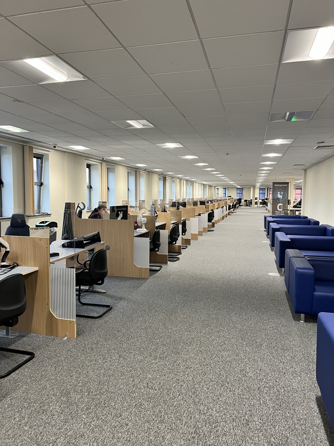 Desking with acoustic and protective screens